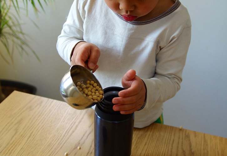 節分の豆まき