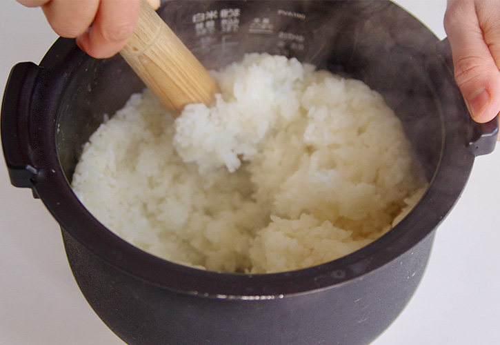 ごはんを潰す